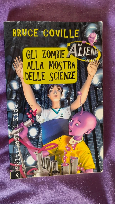 Libro - Gli Zombie alla mostra delle scienze