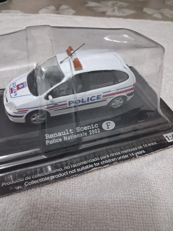 Renault scenic 1/43