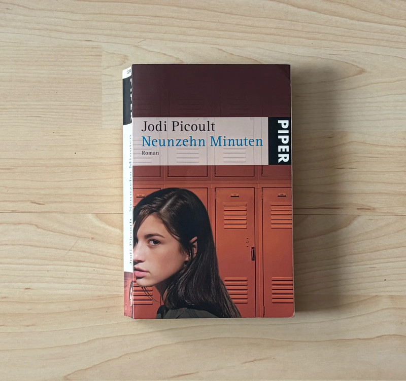 Roman "Neunzehn Minuten" von Jodi Picoult Taschenbuch