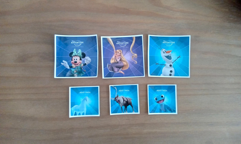 Lot de 6 cartes vignettes autocollants Disneyland paris Adventure World Studio