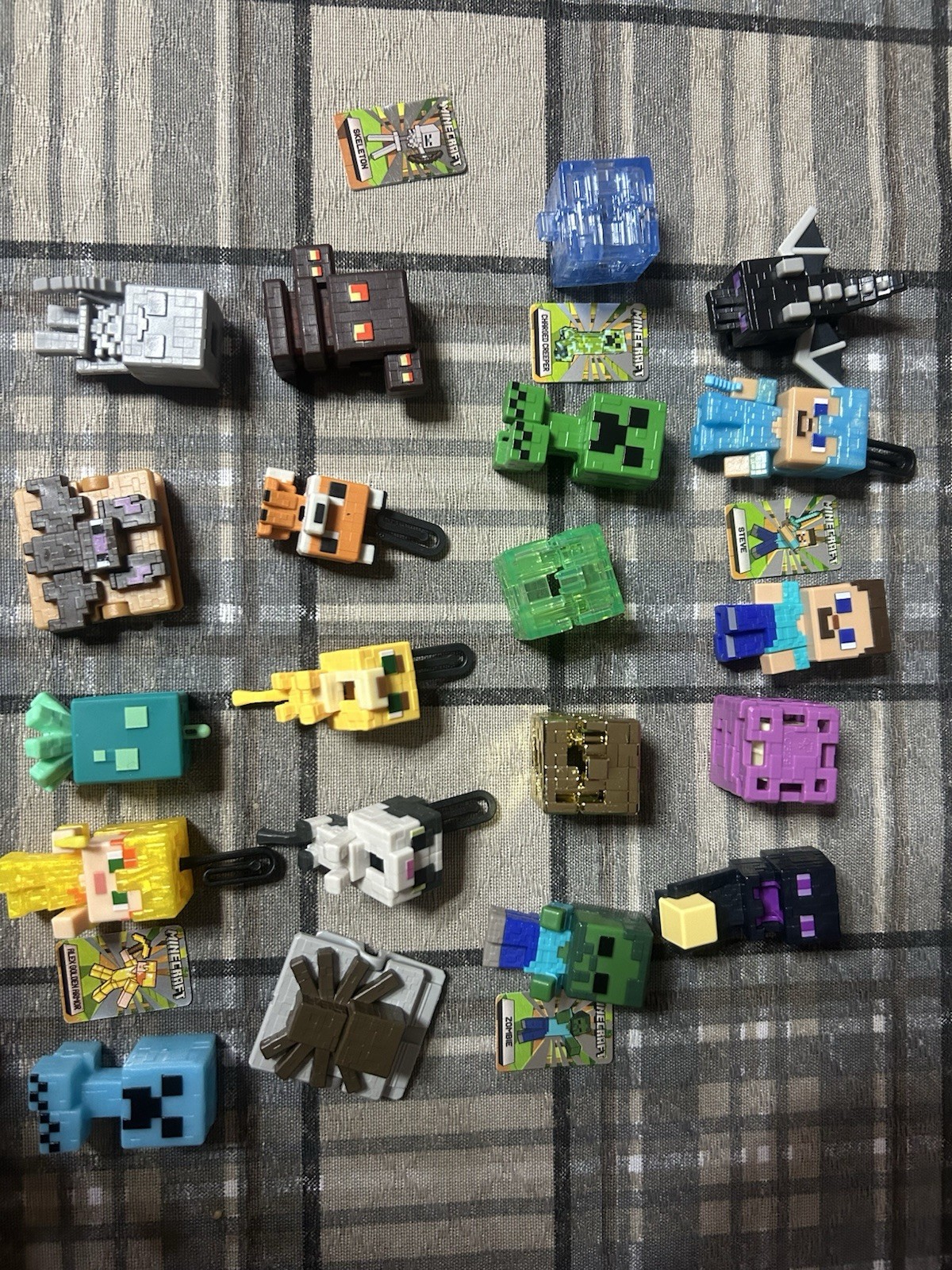 Kinder Joy Minecraft Full Set Figures Lot 20 Pcs Alex Gold Armor Dragon Cards
