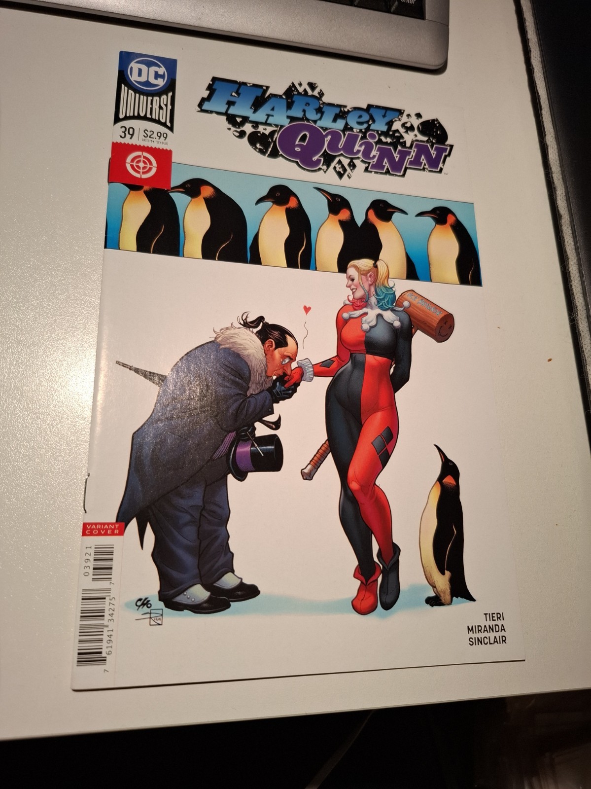 US DC Harley Quinn (2016) #39 COVER VARIANT BY FRANK CHO