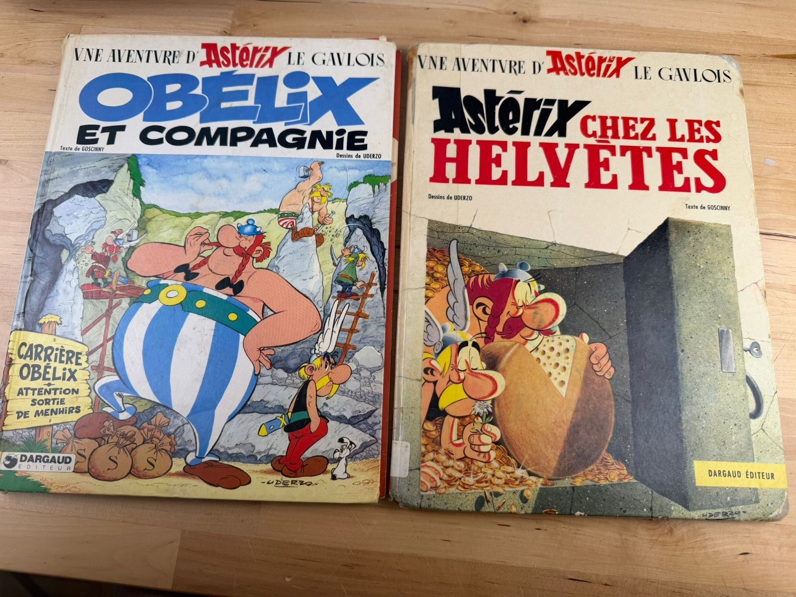 Asterix Lot 2 Vintage Comics 1970 1976 Dargaud French Obelix