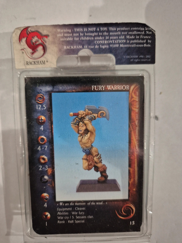 Figurine confrontation Fury Warrior neuf et sous blister