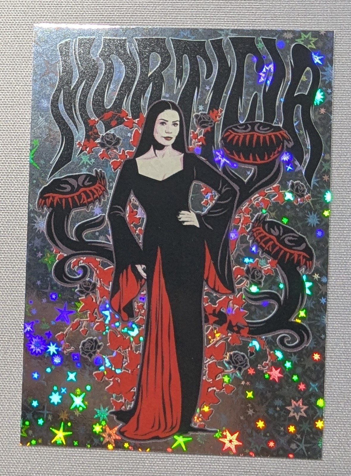 2025 Panini Mercoledì Mercoledi Mystery Cards Sinister Sparkling Morticia #102