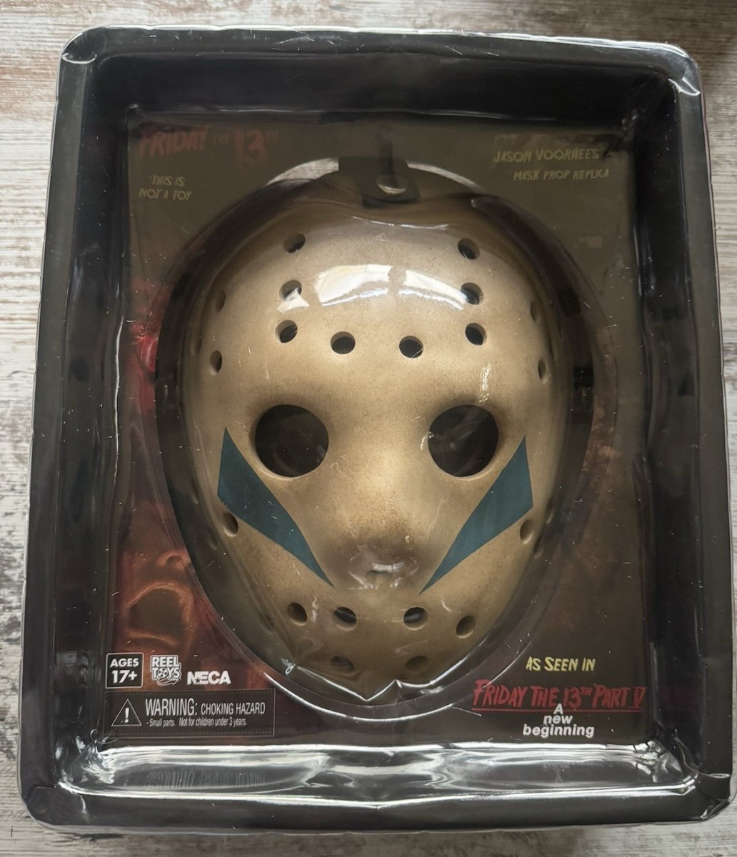 NECA - Venerdì 13 Parte 5 - Una nuova replica iniziale maschera 1:1 Jason Voorhees