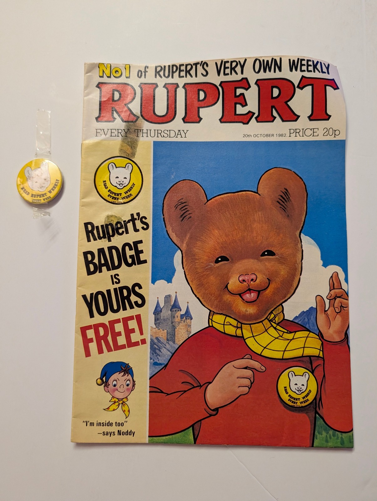 Rupert The Bear Weekly Comic No 1, 10th October 1982 with Free Gift Badge