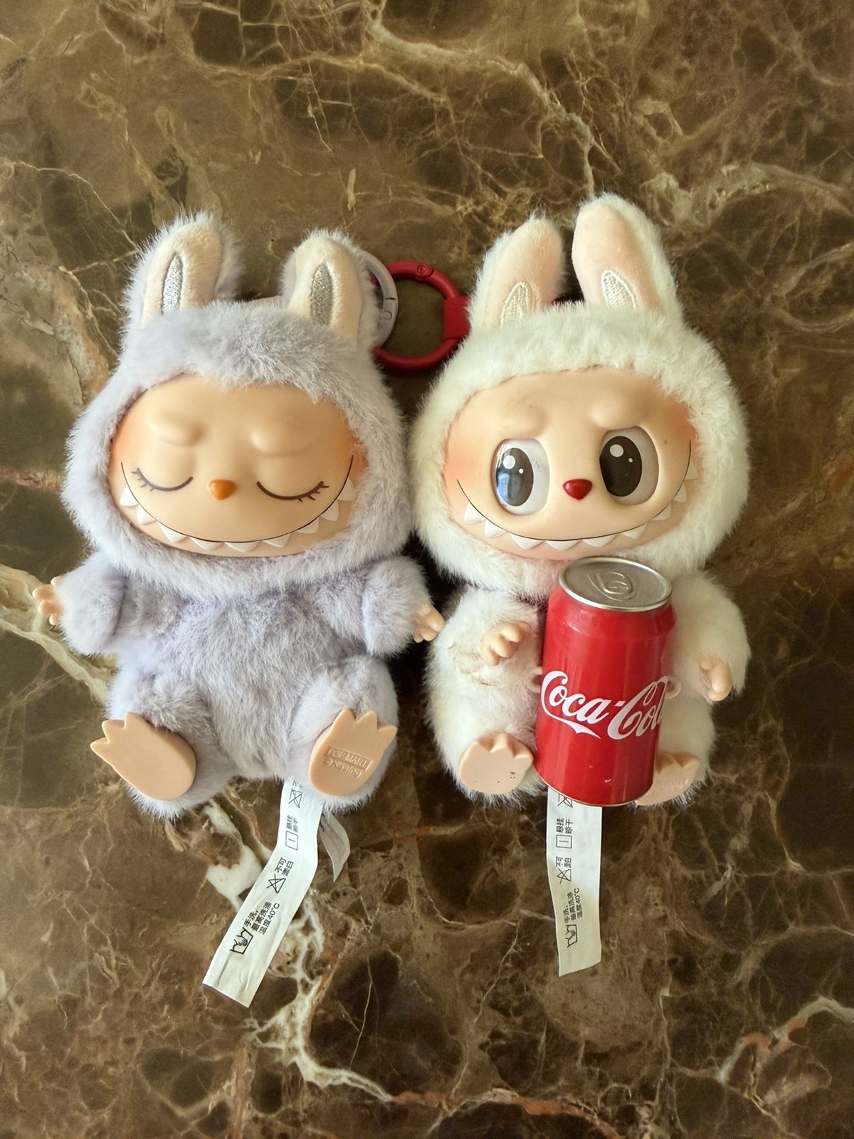Pop Mart Labubu I Mostri Coca-Cola Peluche Ciondolo Portachiavi Set x2 Raro