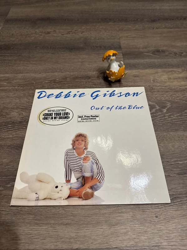 Schallplatte debbie Gibson  out of the Blue