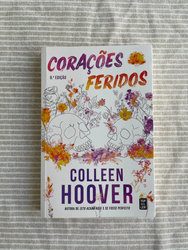 Livro “Corações Feridos” de Colleen Hoover