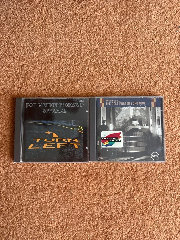 Je vends ces deux cds en lot