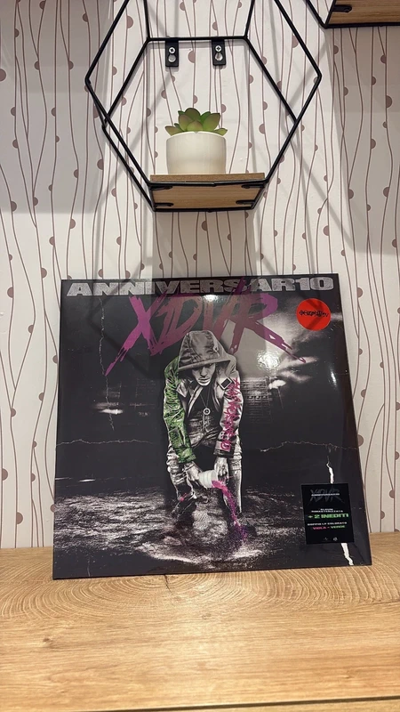 vinile sfera ebbasta