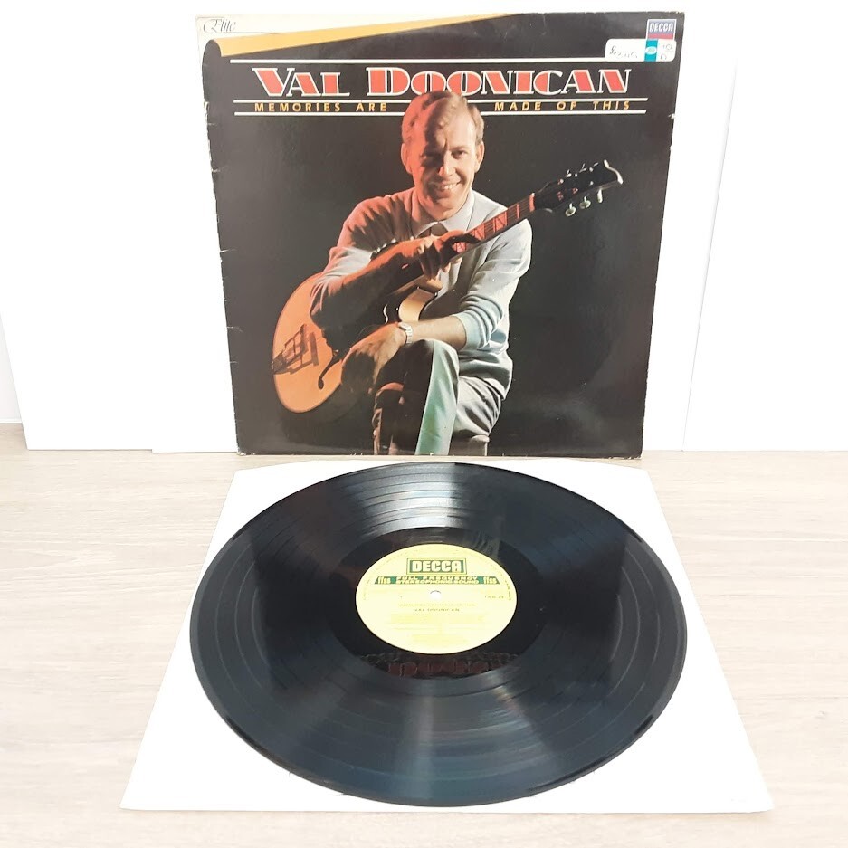 Val Doonican - Memories Are Made of This - Vinyl 12" LP Record - Decca - 1981