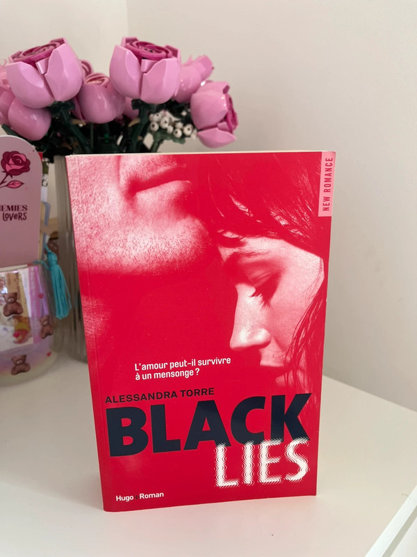 Livre Black lies de Alessandra Torre
