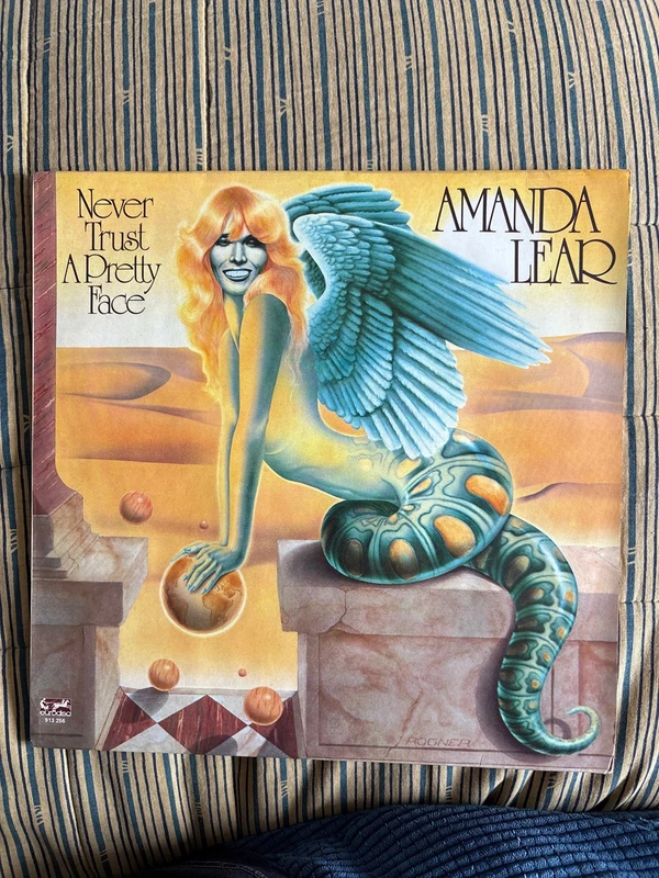 Amanda Lear Never trust a pretty face