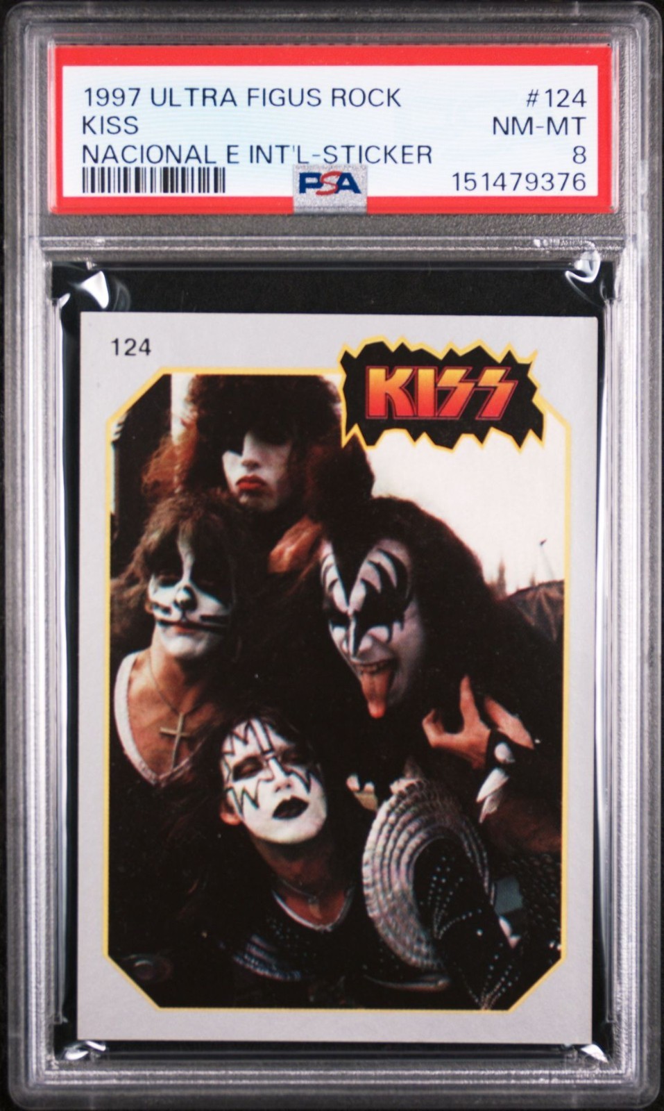 1997 ADESIVO ULTRA FIGUS ROCK NACIONAL E INT'L KISS #124 PSA 8, POP 3, 0 SUPERIORE