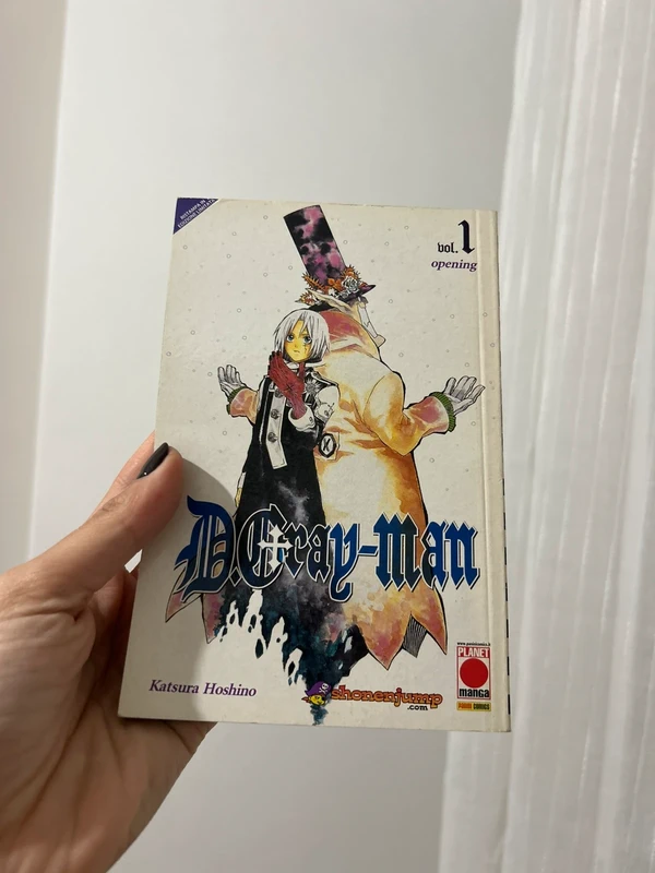 D. Gray man vol 1 italiano