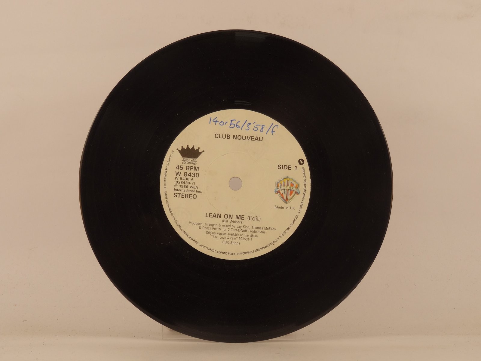 CLUB NOUVEAU LEAN ON ME (plain sleeve) (137) 7" WB