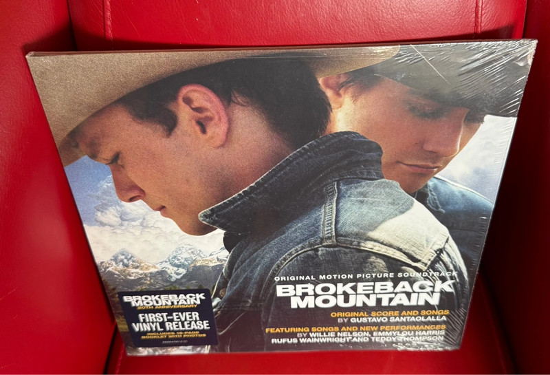 Rare Vinyl + 16 page booklet / O. S. T Brokeback Mountain