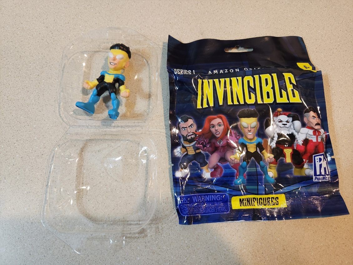 PhatMojo Amazon Minifigure Invincibile Originale Serie 1 Invincibile