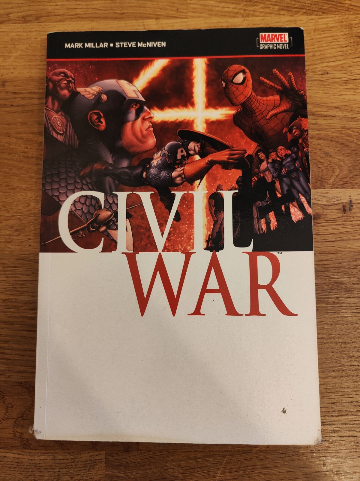 GRAPHIC NOVEL - Marvel Civil War Paperback Mark Millar Steve McNiven 