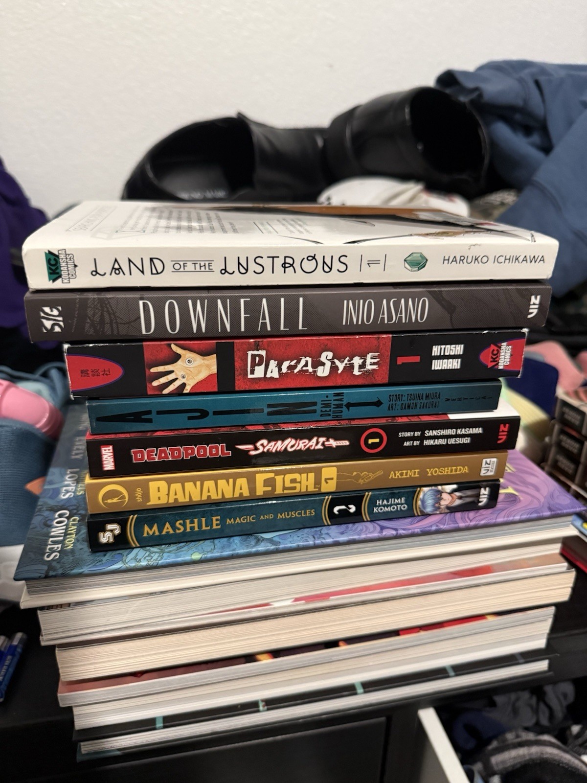 Lotto manga (Lustrous, Downfall, Parasyte, Ajin, Deadpool, Banana Fish, Mashle)
