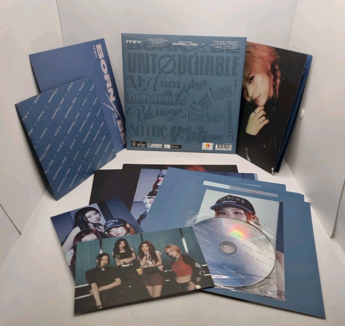 ITZY Mini Album Born To Be 2024 Blue 8" Edition CD Photo Cards Mini Big Posters