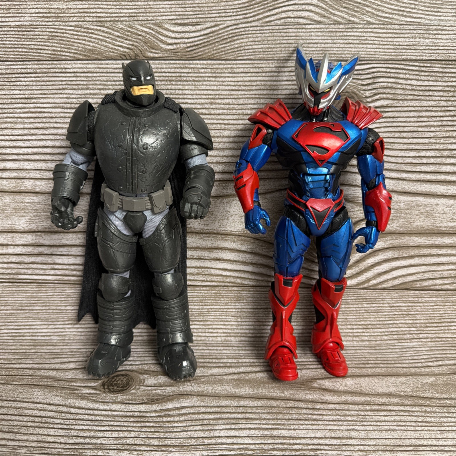 Lotto figurine sfuse McFarlane DC Multiverse corazzate Batman & Superman non incatenate 