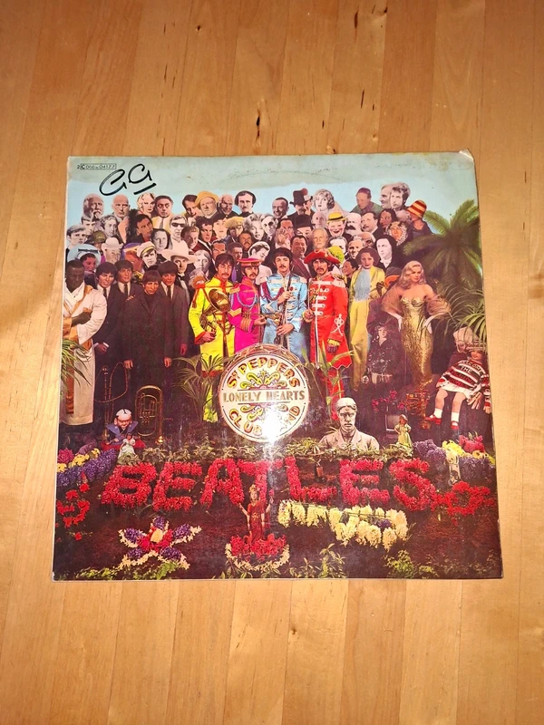 Vinyle 33t The Beatles Sergent pepper’s lonely hearts club band