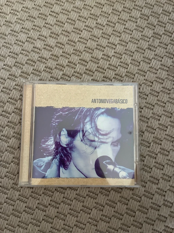 CD Antonio Vega Básico