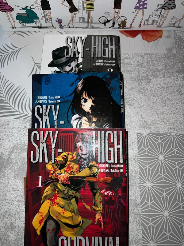 Lot 3 volumes Sky High Survival