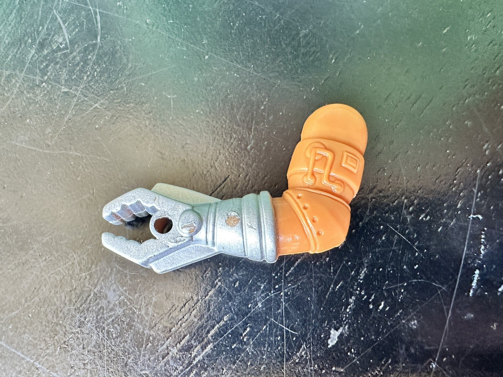 Pezzo di ricambio solo braccio sinistro multi bot originale anni 80 Shera Heman MOTU