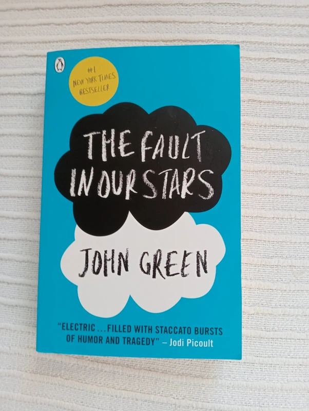 "The fault in our stas" di John Green.