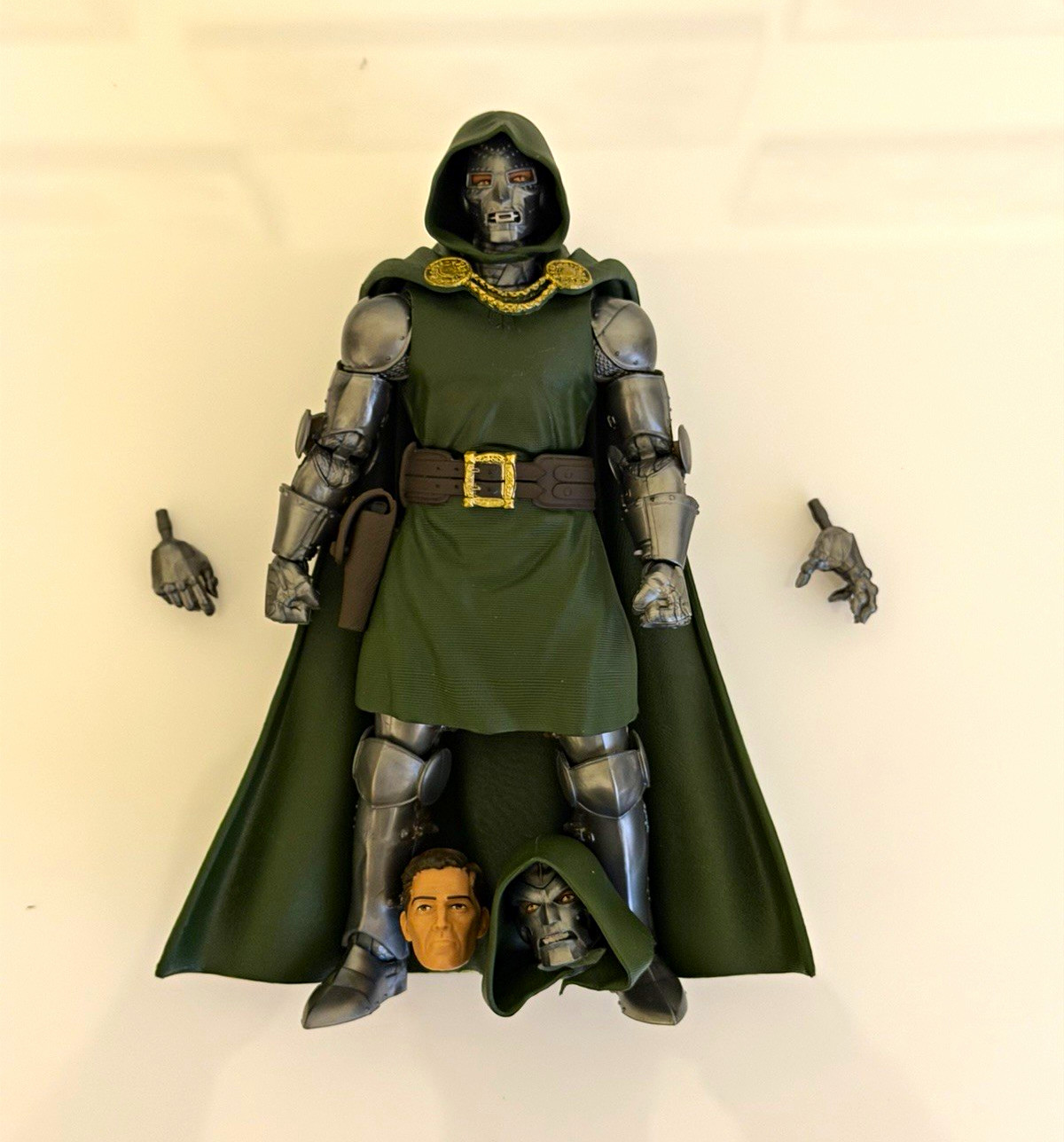 Marvel Legends Doctor Doom Super Skrull Wave Loose Complete No BAF Part