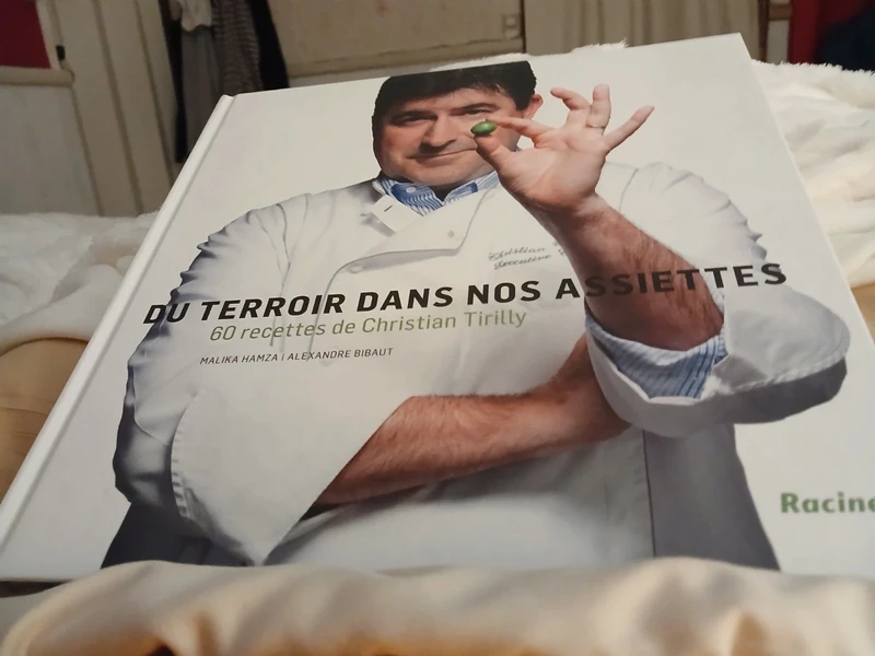 Livre de cuisine du terroir dans nos assiettes