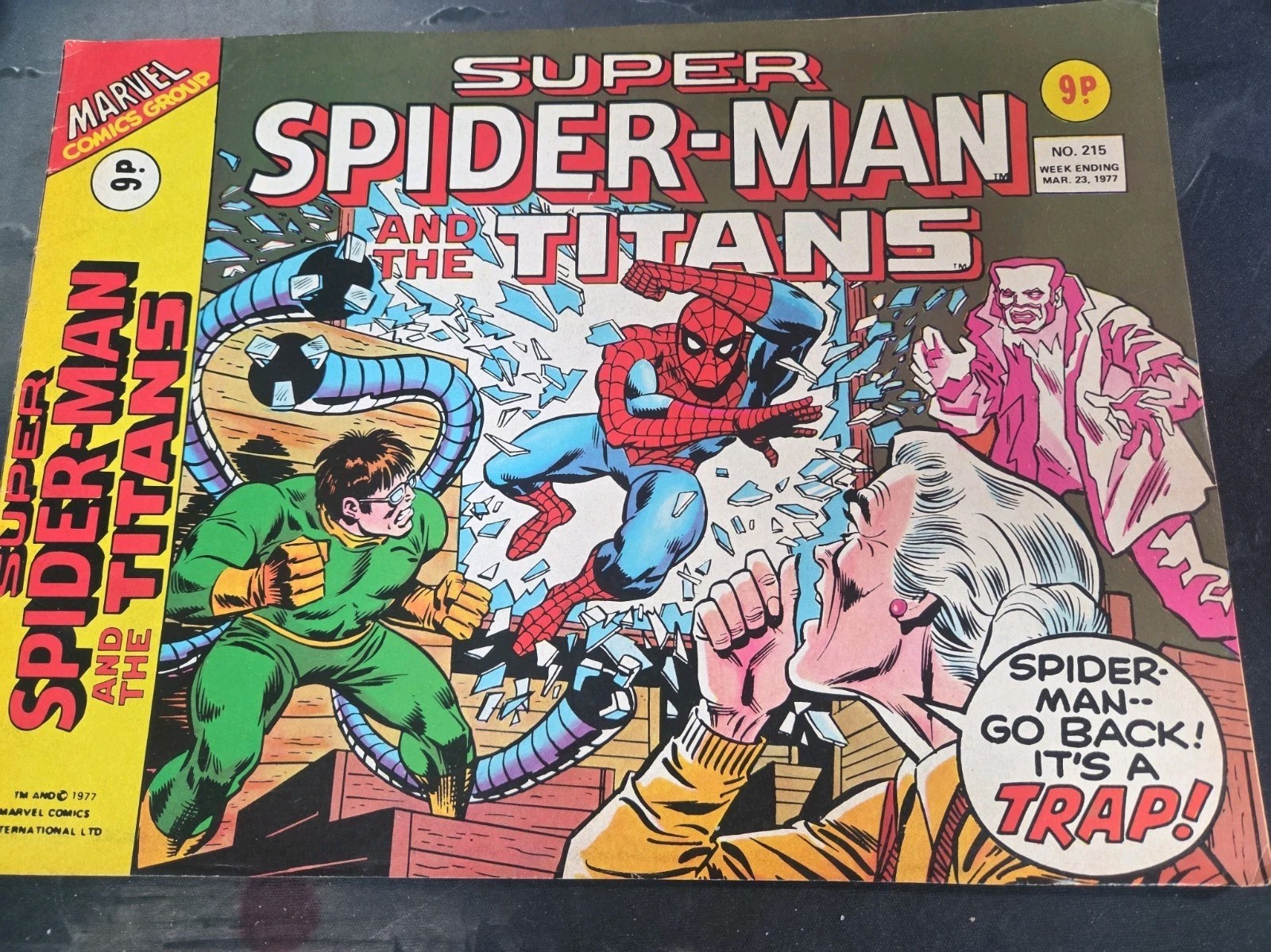 SUPER SPIDER-MAN & THE TITANS #215 (1977) Marvel Comics Regno Unito. POSTER Spider-Man 