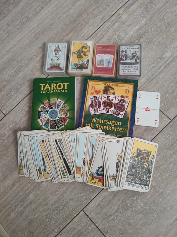 Tarot