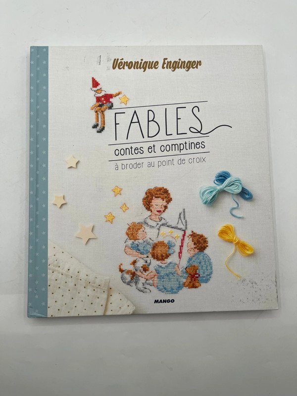 Fables, contes et comptines - À broder au point de croix
