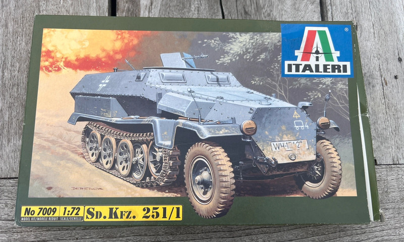 Italeri sdkfz 251/1 1/72