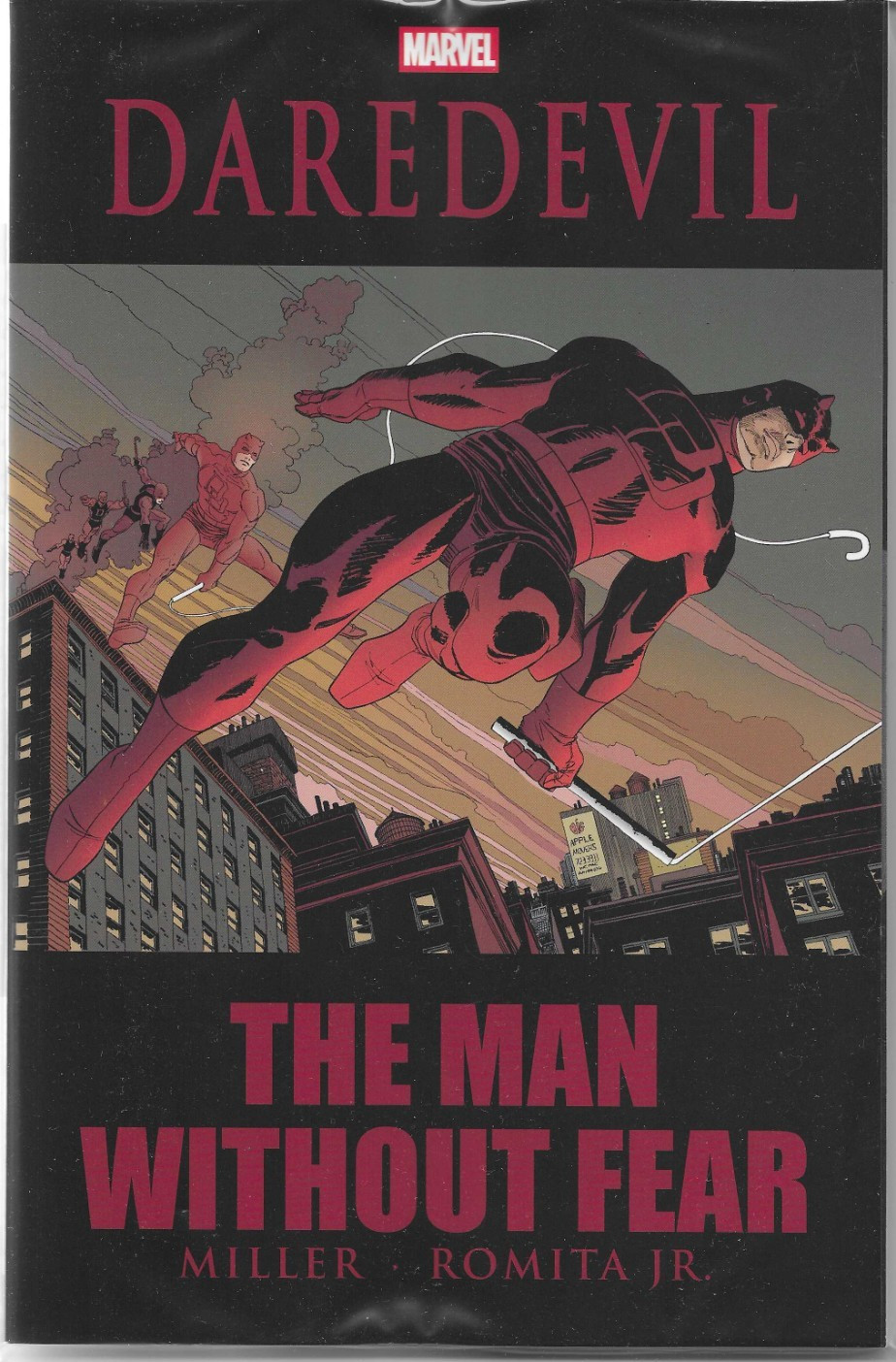 DAREDEVIL MAN WITHOUT FEAR Graphic Novel