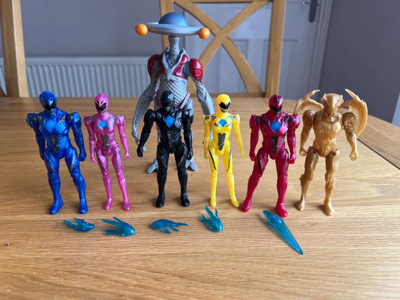 Power Ranger Movie 2014 squadra Ranger completa più Goldar & Lg Alpha 5 e armi ottime condizioni