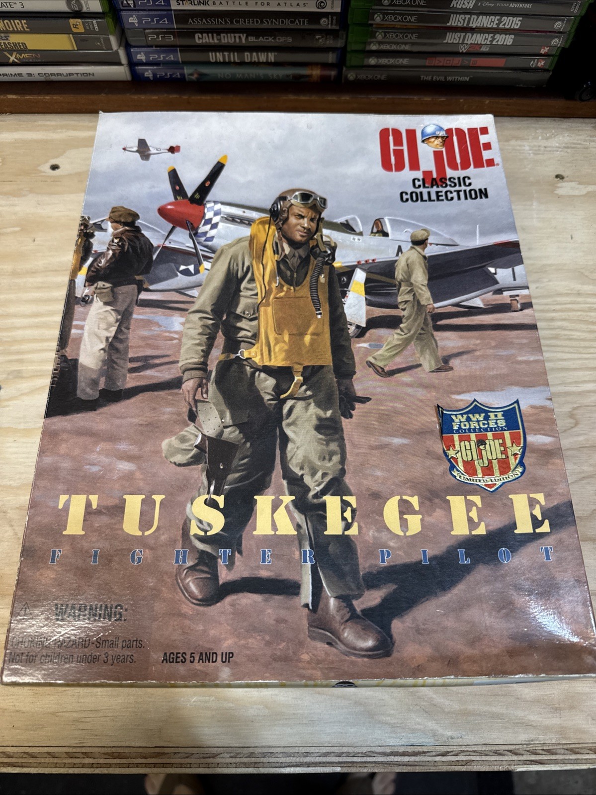 Figurina GI Joe 1996 Collezione Classica WWII Forces 12" Tuskegee Bomber Pilot Nuova