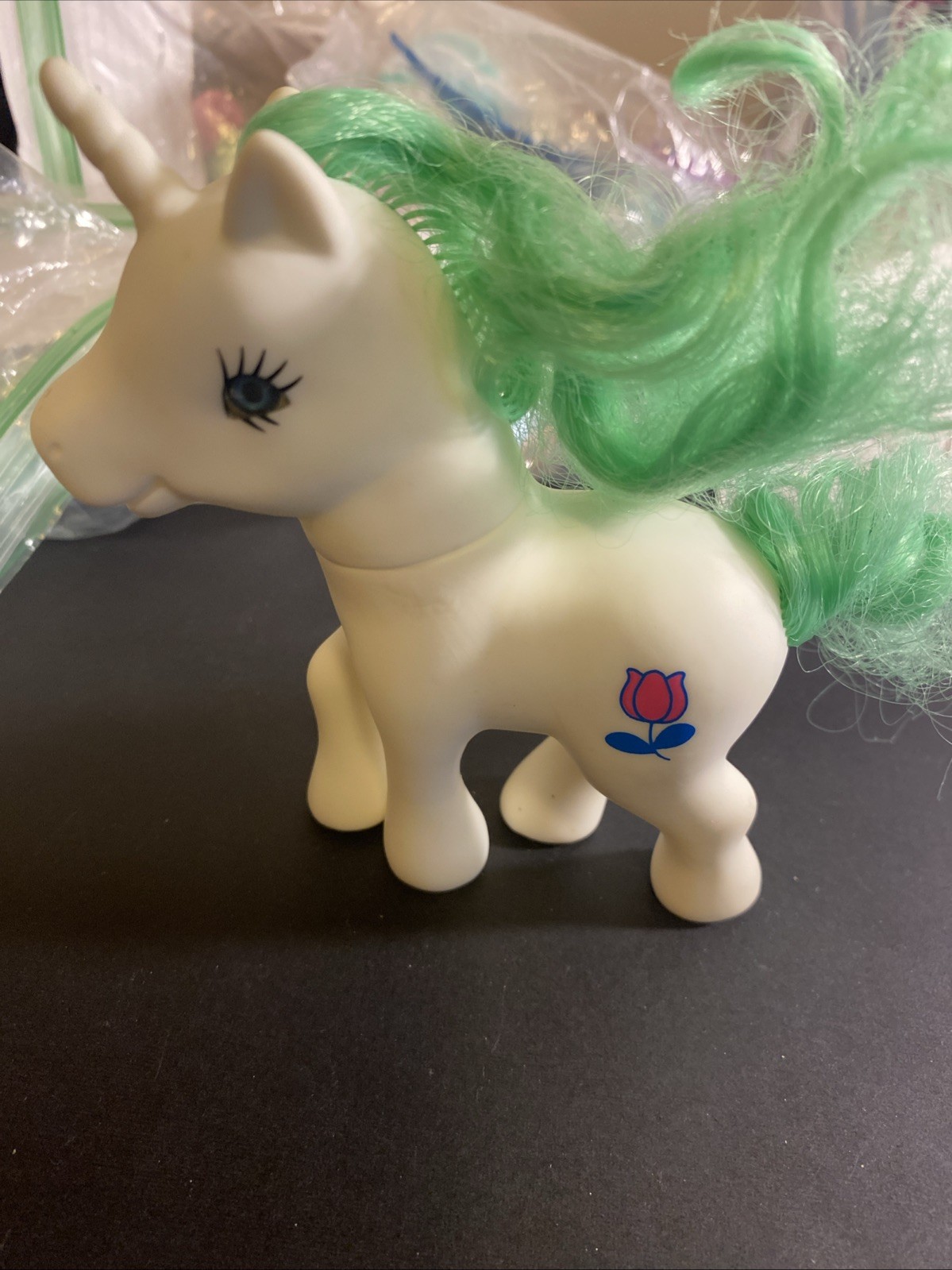 Hasbro My Little Pony Gi-Go Wonder Unicorn Figure Toy Tulip White w Green Hair
