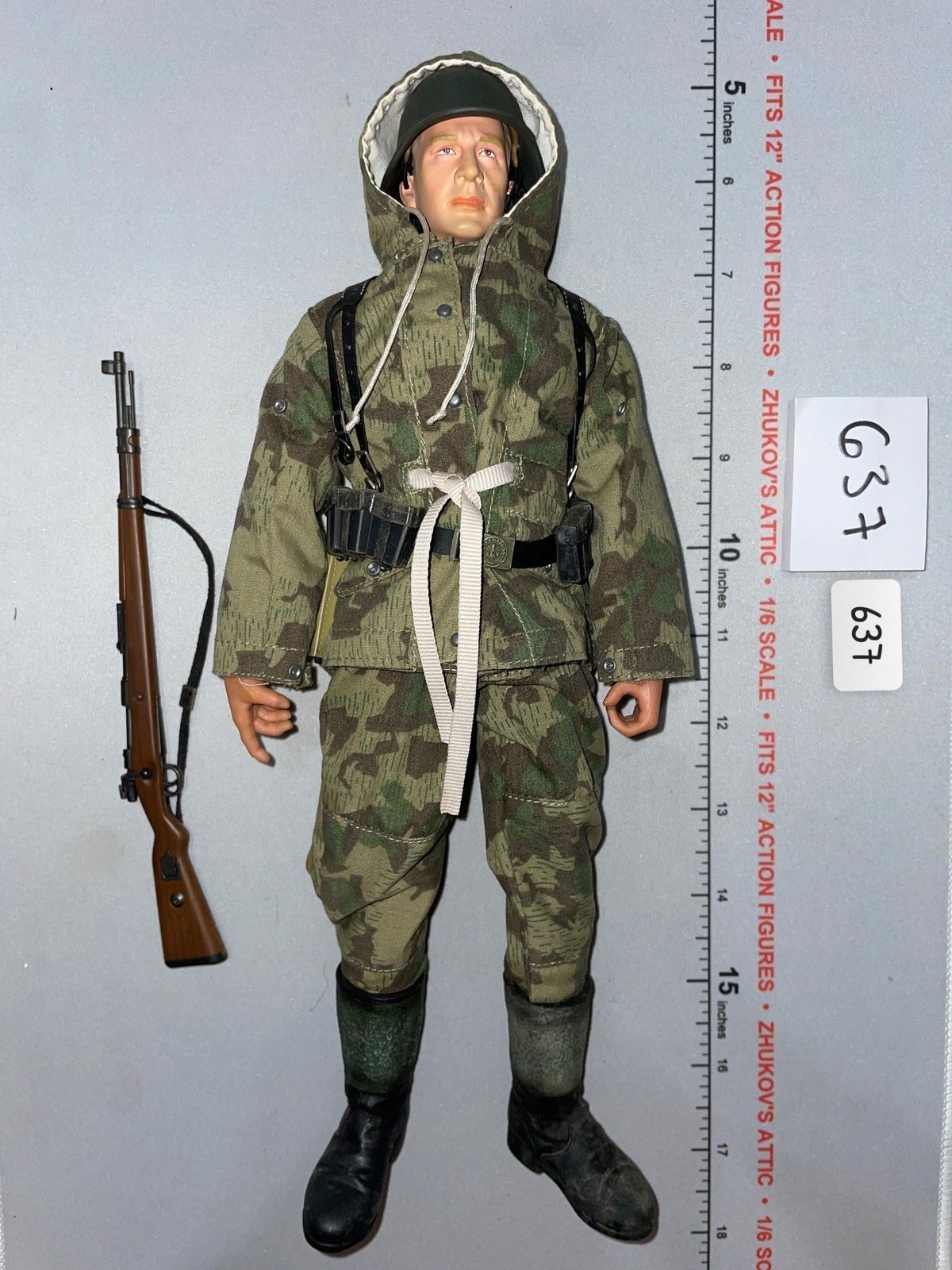 1/6 Scale Dragon WWII German Splinter Camouflage Winter Infantry Dressed Figure