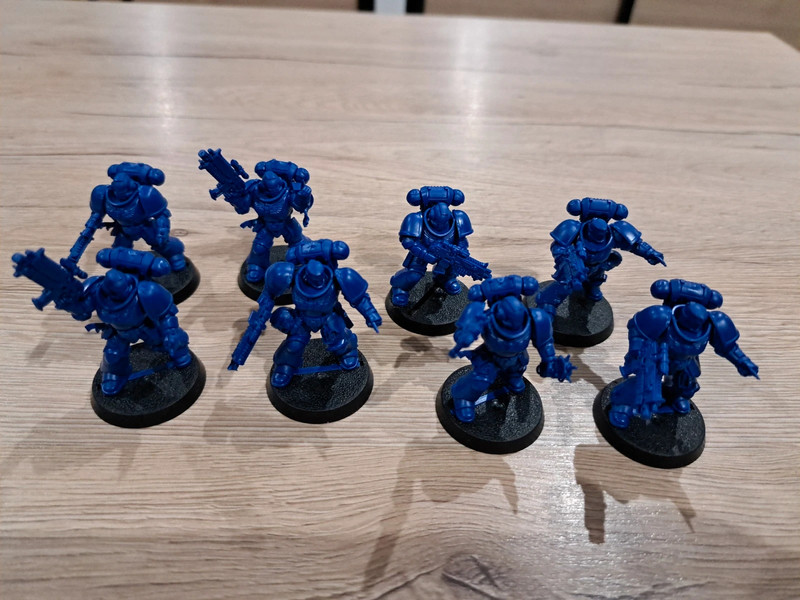 Warhammer 40k : 8 Intercessor space marine