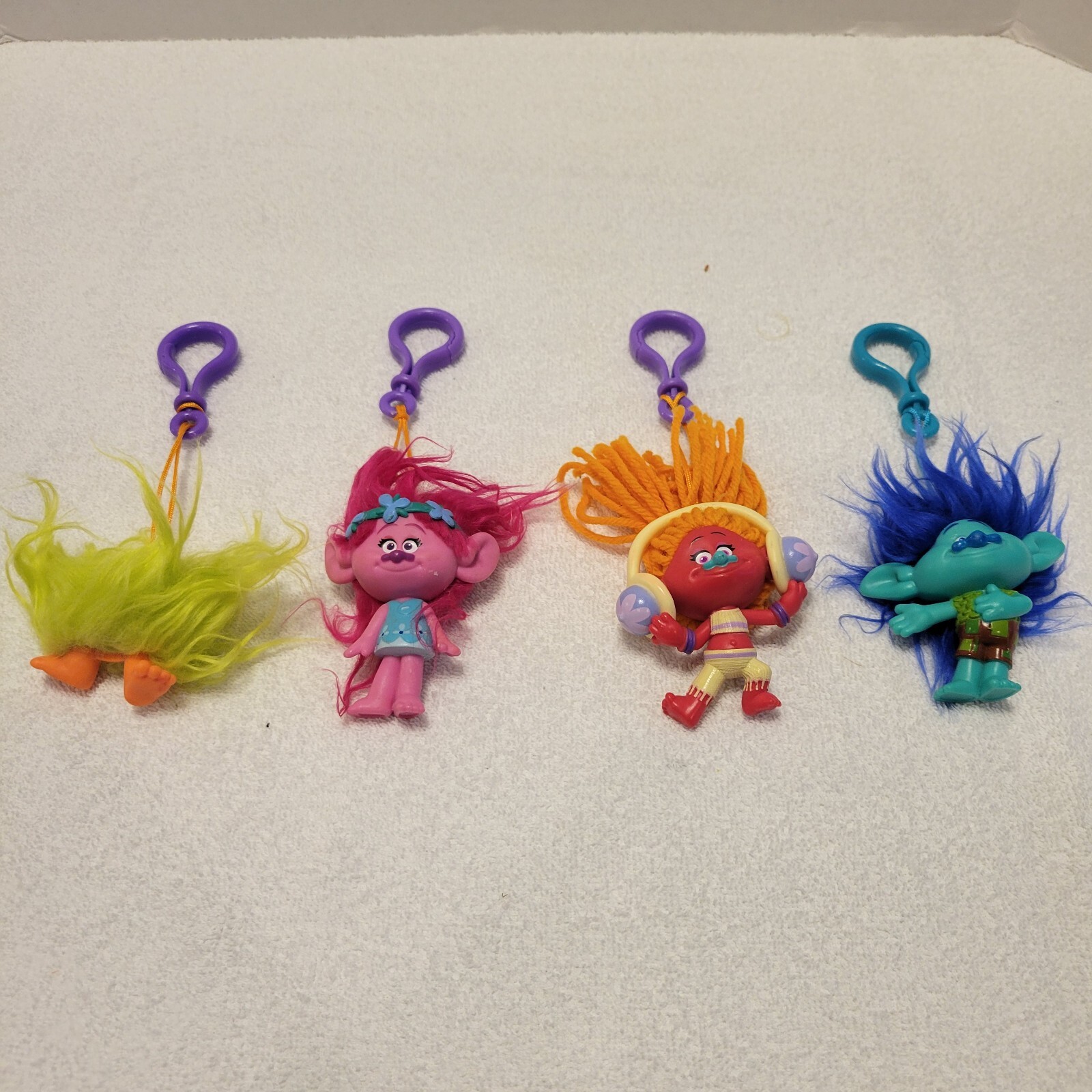 Lotto di 4 DreamWorks Trolls 3" clip/portachiavi zaino