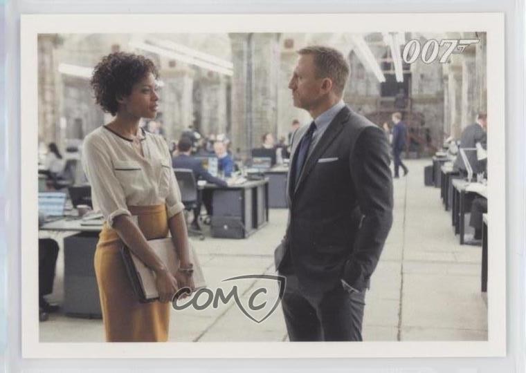 2013 Rittenhouse James Bond: Artifacts & Relics Skyfall Miss Moneypenny Bond 0c3