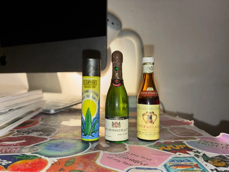 miniature vintage di due bottiglie da collezione