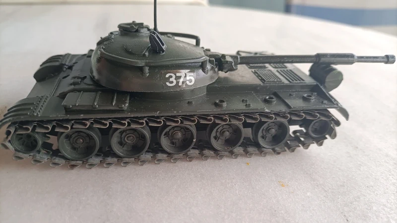 Tanque Soviético T-62 de hierro