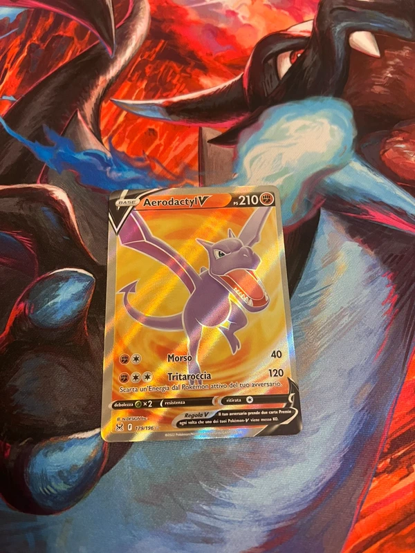 Pokémon Aerodactyl V 179/196 Ultrarara – Origine Perduta